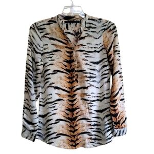 CBRL Woman Longsleeve Animal Print Tunic Top Size Medium